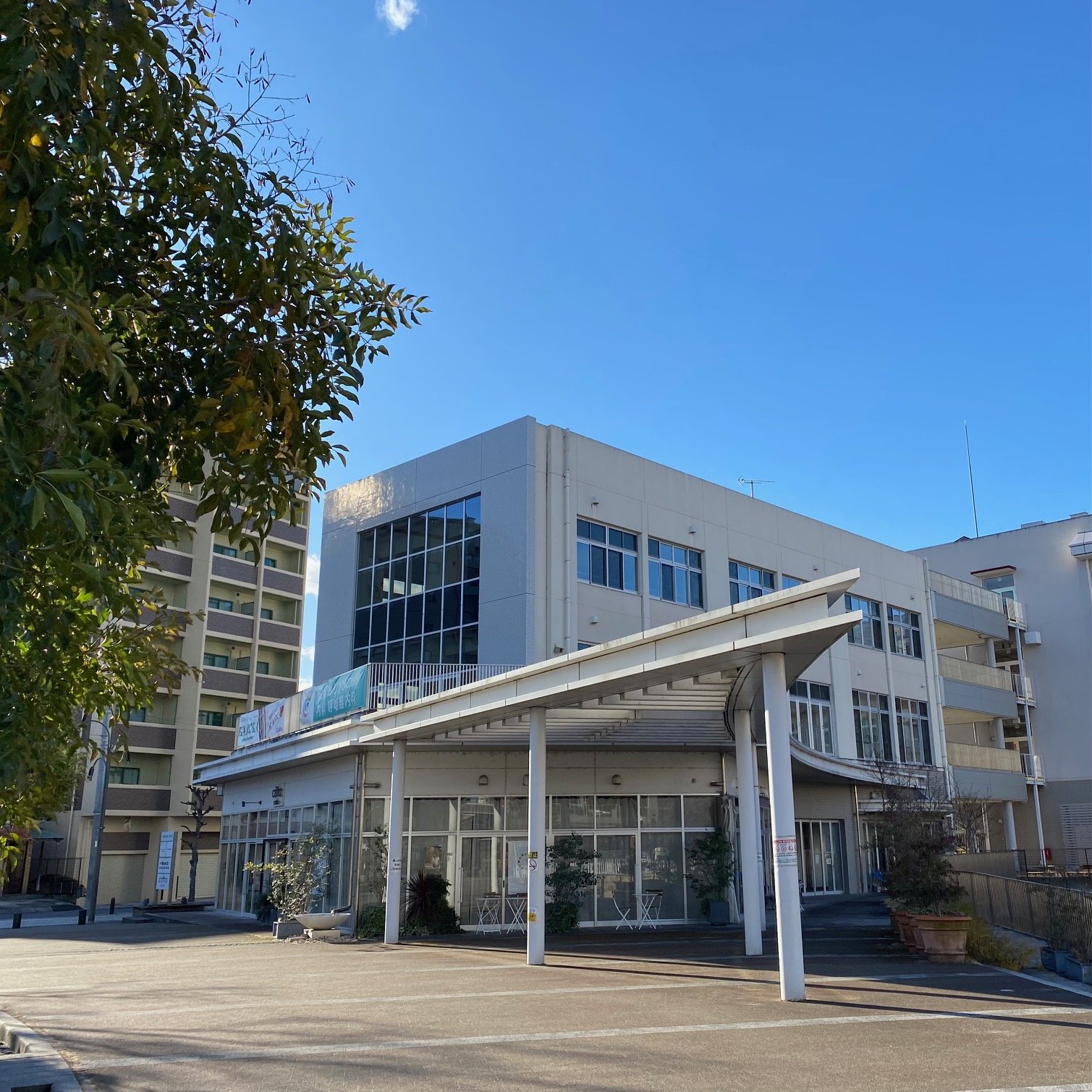 あまが池プラザ